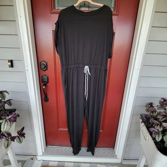 Women's Plus All Black Jumpsuit with Pockets